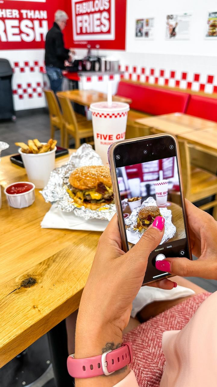 5BB08B6A-15B5-43C8-82FC-BD46317AE69D